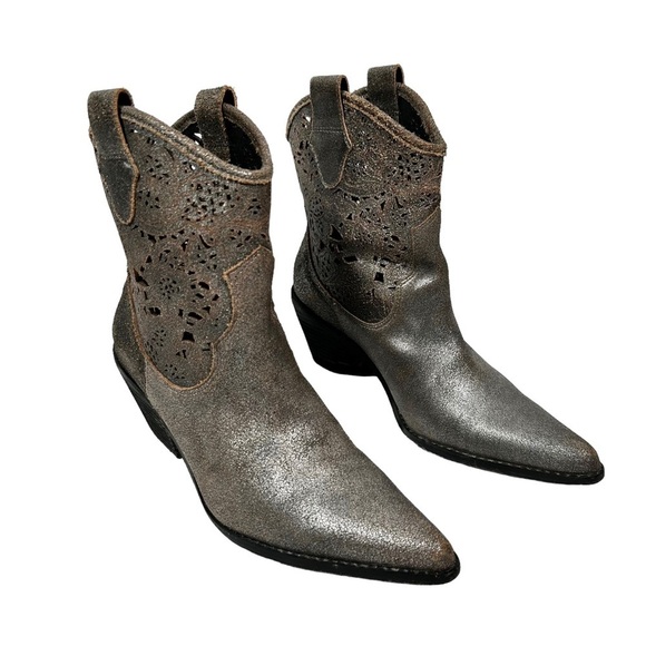 DONALD J. PLINER Bottie Short Metallic Brushed Suede Cowboy Boots - Picture 2 of 10